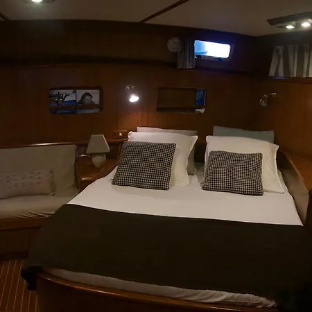 Botel Les Yachts De Vecchio - Le Philae